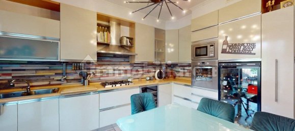 Villa T4 em Lavena Ponte Tresa, Italy N.º 73410 36