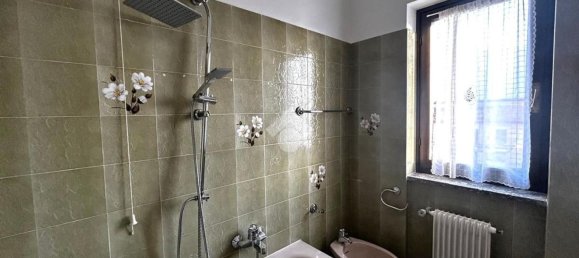 3-salle Appartement à Domaso, Italy No. 213074 15