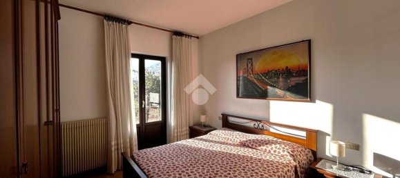 3-salle Appartement à Domaso, Italy No. 213074 10