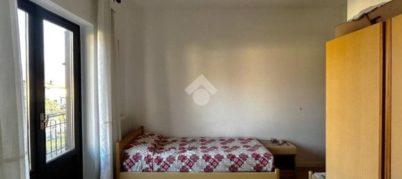 3-salle Appartement à Domaso, Italy No. 213074 3
