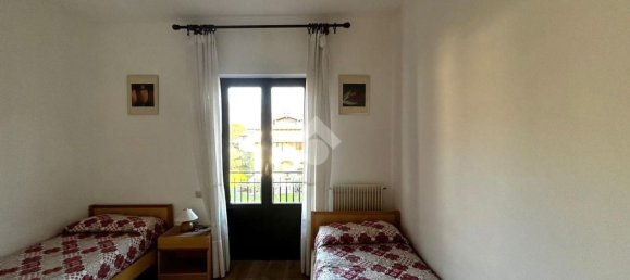 3-salle Appartement à Domaso, Italy No. 213074 5