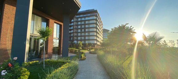 3 bedrooms Property in Yomra, Turkey No. 22679 22