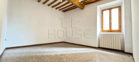 3 Schlafzimmer Wohnung in Sansepolcro, Italy, Nr. 331917 10
