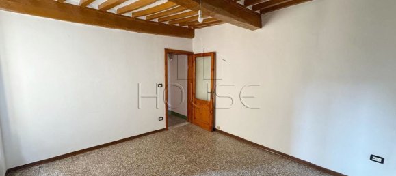 3 Schlafzimmer Wohnung in Sansepolcro, Italy, Nr. 331917 14