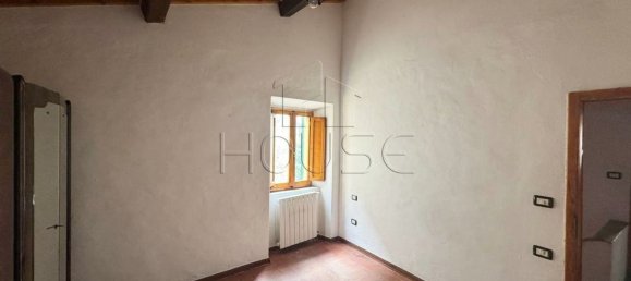 3 Schlafzimmer Wohnung in Sansepolcro, Italy, Nr. 331917 15