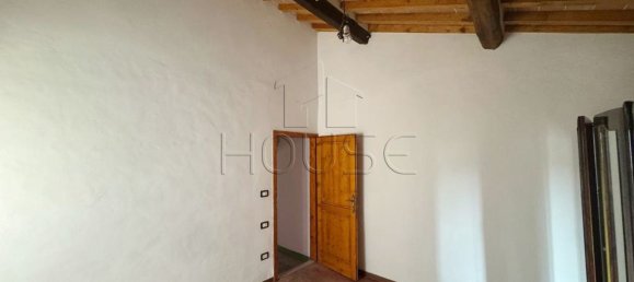 3 Schlafzimmer Wohnung in Sansepolcro, Italy, Nr. 331917 12