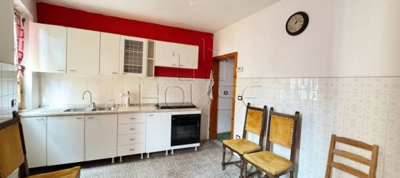 3 Schlafzimmer Wohnung in Sansepolcro, Italy, Nr. 331917 5