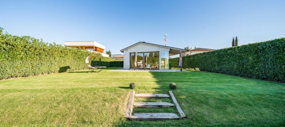 3 bedrooms Villa in Foligno, Italy No. 105551 16