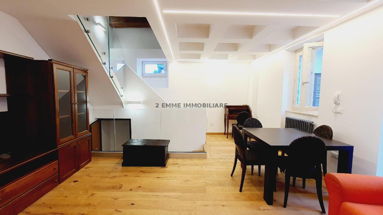 Квартира с 6 комнатами в Асколи Пичено, Италия № 8296