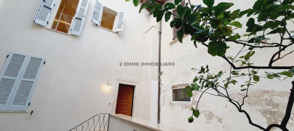 Квартира с 6 комнатами в Асколи Пичено, Италия № 8296 29