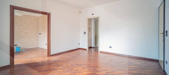 Apartamento de 3 habitaciónes en Bari, Italy No. 20293 37