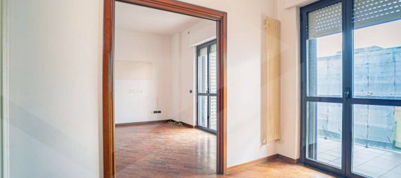 Apartamento de 3 habitaciónes en Bari, Italy No. 20293 46