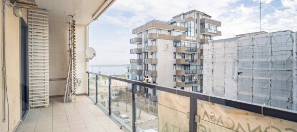 Apartamento de 3 habitaciónes en Bari, Italy No. 20293 20