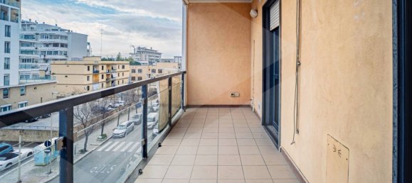 Apartamento de 3 habitaciónes en Bari, Italy No. 20293 27
