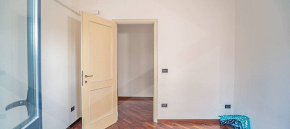 Apartamento de 3 habitaciónes en Bari, Italy No. 20293 11