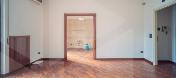 Apartamento de 3 habitaciónes en Bari, Italy No. 20293 36