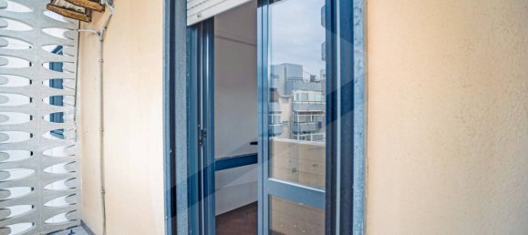 Apartamento de 3 habitaciónes en Bari, Italy No. 20293 12