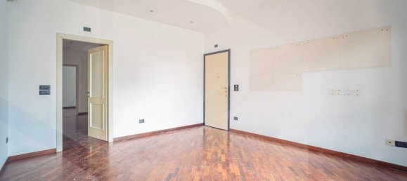 Apartamento de 3 habitaciónes en Bari, Italy No. 20293 39