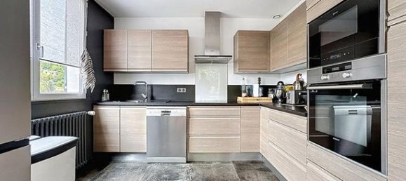 5 bedrooms House in Bois-Guillaume, France No. 353348 5