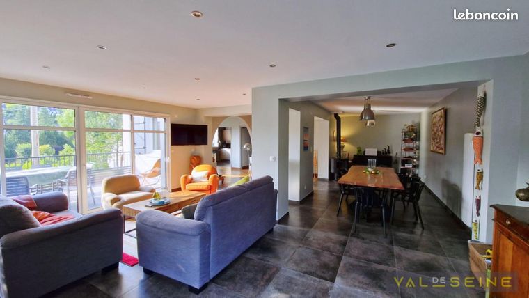 5 bedrooms House in Bois-Guillaume, France No. 353348