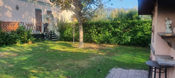 6 rooms House in Carrara, Italy No. 50910 5