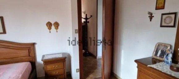 6 rooms House in Carrara, Italy No. 50910 23