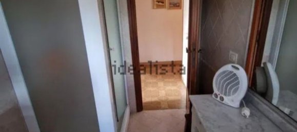 6 rooms House in Carrara, Italy No. 50910 21