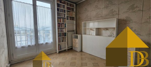 3 bedrooms Apartment in Maisons-Alfort, France No. 170464 13