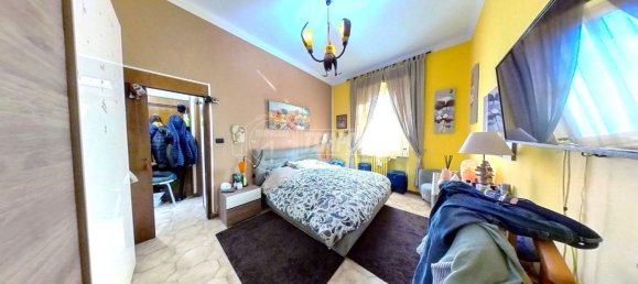 4 rooms Apartment in Turin, Italy No. 137220 5