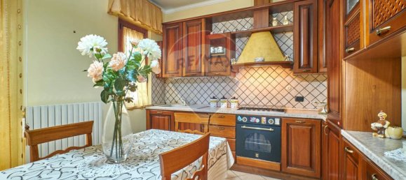 3 bedrooms Apartment in Penne, Italy No. 348507 9