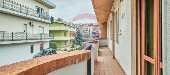 3 bedrooms Apartment in Penne, Italy No. 348507 34
