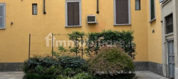 3 bedrooms Apartment in Milan, Italy No. 337495 14