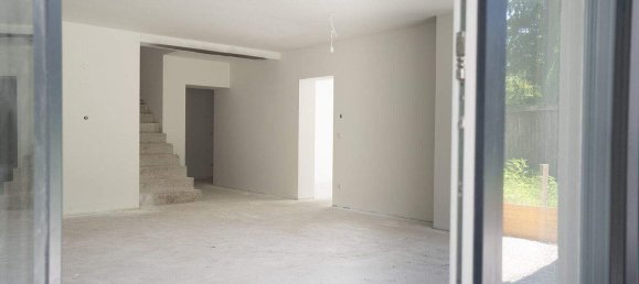 3 rooms Apartment in Gmunden, Austria No. 150152 2