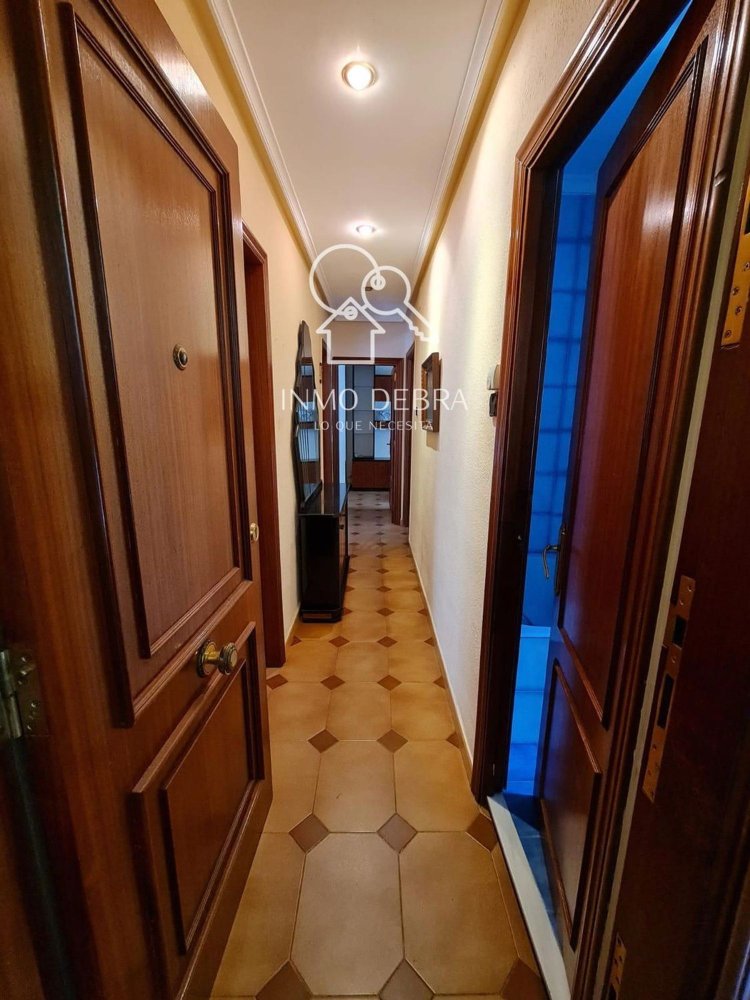 Квартира с 3 спальнями в Авилес, Испания № 192404