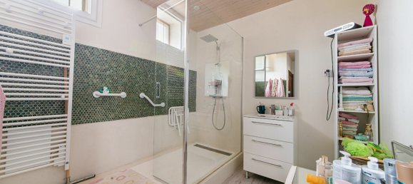 2 bedrooms House in Rousset, France No. 345924 8