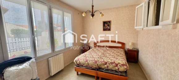 2 bedrooms House in Deux-Sevres, France No. 310681 6