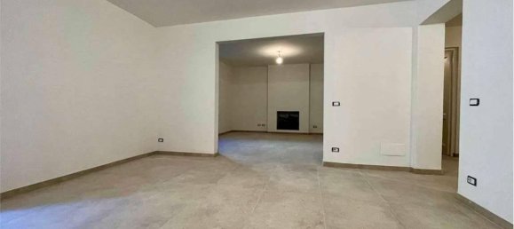 4-Zimmer Wohnung in Florence, Italy, Nr. 34706 3