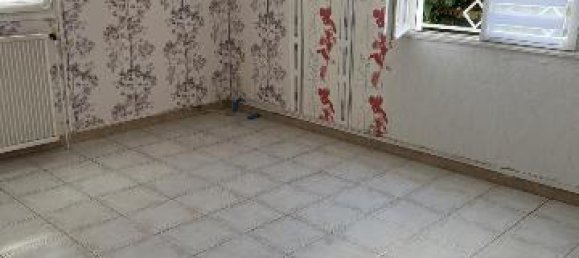 2 Schlafzimmer Haus in Epernay, France, Nr. 343220 3