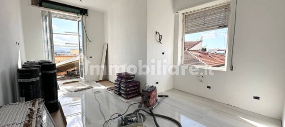 2 bedrooms Apartment in Florence, Italy No. 375633 3