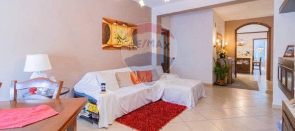 3 bedrooms Apartment in Valverde, Italy No. 216984 2