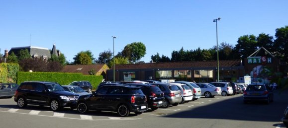 2 bedrooms Apartment in Lannoy, France No. 152058 3