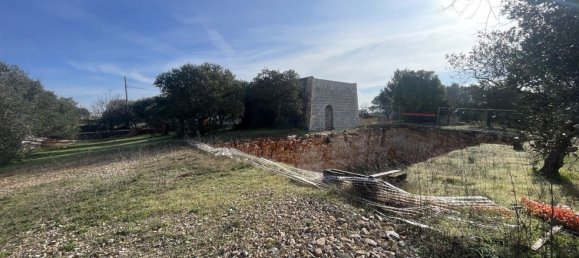 Casa de 2 habitaciónes en Cisternino, Italy No. 80219 26