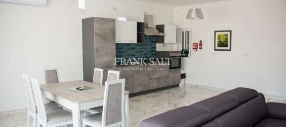 Apartamento de 2 dormitorios en Marsaxlokk, Malta No. 8127 2