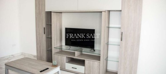 Apartamento de 2 dormitorios en Marsaxlokk, Malta No. 8127 8