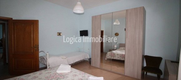 8 bedrooms House in Chiusi, Italy No. 323838 11