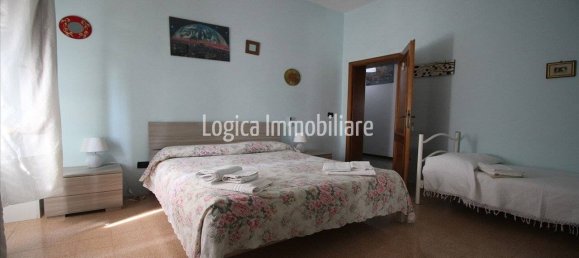 8 bedrooms House in Chiusi, Italy No. 323838 12