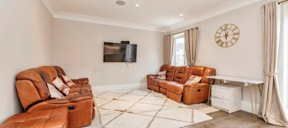 1 bedroom Apartment in Bushey, United Kingdom No. 6255 10