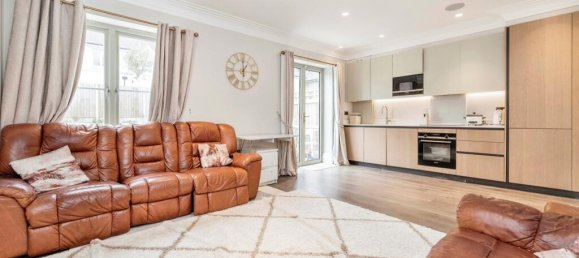 1 bedroom Apartment in Bushey, United Kingdom No. 6255 4