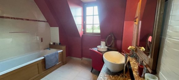 4 bedrooms House in Pont-Audemer, France No. 299149 11