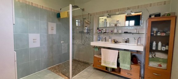 4 bedrooms House in Pont-Audemer, France No. 299149 8